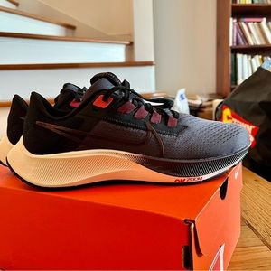 NIB Women’s Purple Nike Air Zoom Pegasus 38 Running Shoes in Purple